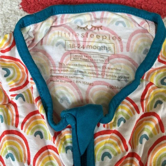 Little Sleepies rainbow sleeper 18-24 months Like New - Picture 2 of 4